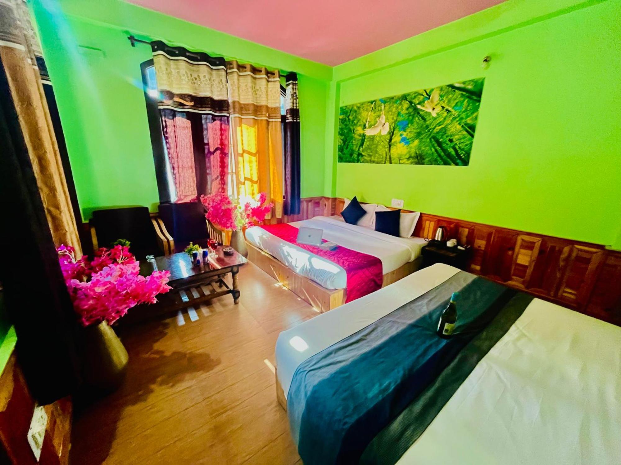 Russian Unit Kasol By Valley Exterior photo