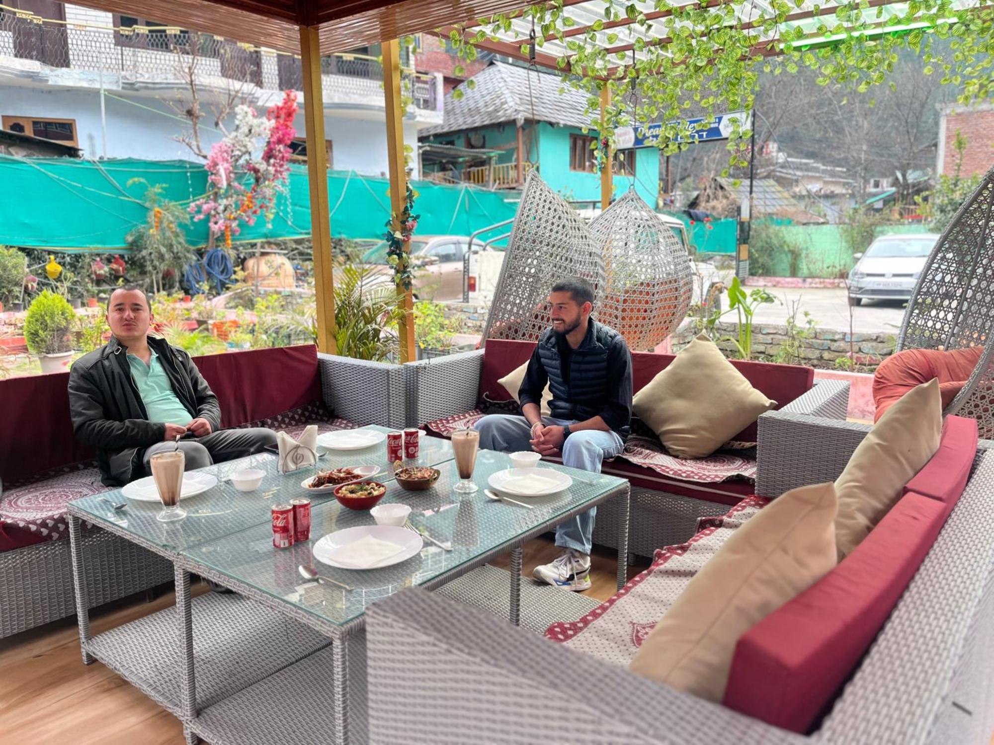 Russian Unit Kasol By Valley Exterior photo