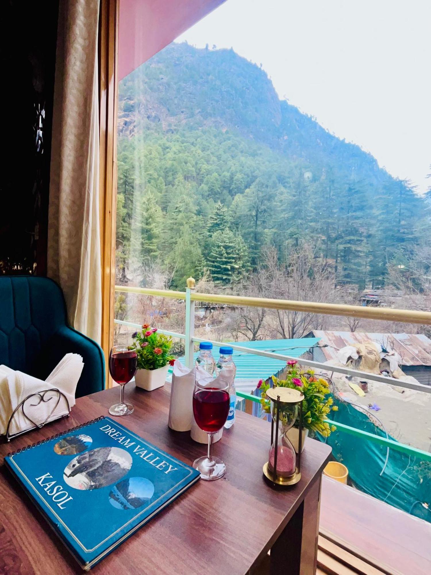 Russian Unit Kasol By Valley Exterior photo